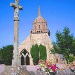 Porche et clocher de l'église Saint-Jacques de Perros-Guirec