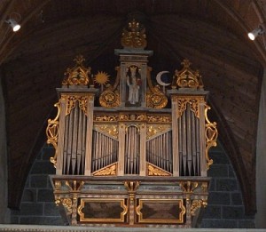 Façade de l'orgue de Lanvellec